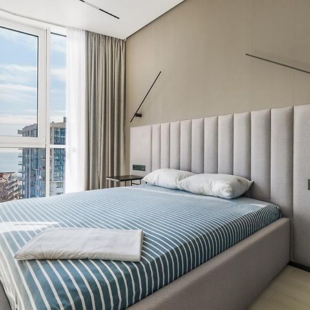 Luxury Waterfront 3-Bedrooms Apartment Odessa Extérieur photo