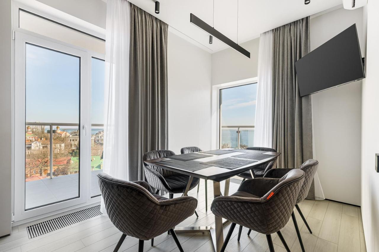Luxury Waterfront 3-Bedrooms Apartment Odessa Extérieur photo